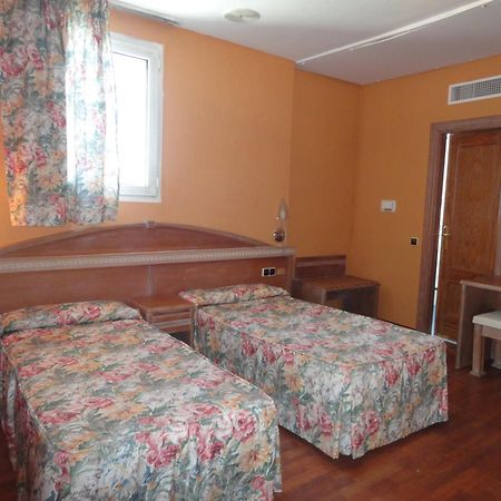 סיירה נבדה Hotel Reino Nevado מראה חיצוני תמונה