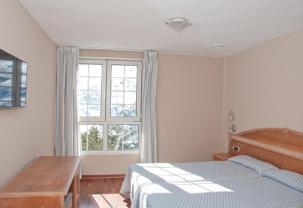סיירה נבדה Hotel Reino Nevado מראה חיצוני תמונה