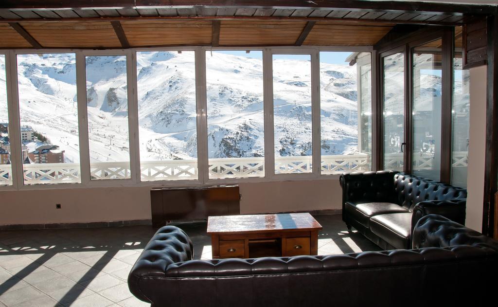 סיירה נבדה Hotel Reino Nevado מראה חיצוני תמונה