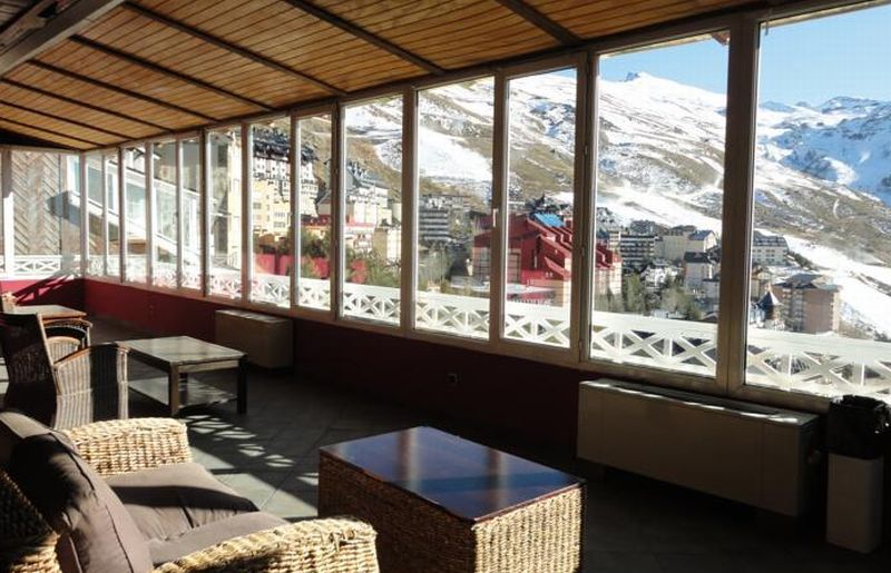 סיירה נבדה Hotel Reino Nevado מראה חיצוני תמונה